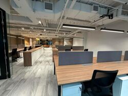 Chevron House (D1), Office #613751651